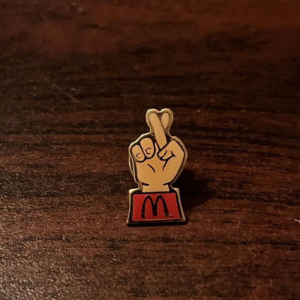 McDonald’s‎ Fingers Crossed Employee Lapel Hat Pin